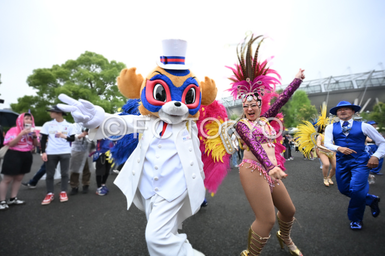 仲見世バルバロス,FC東京,サンバ